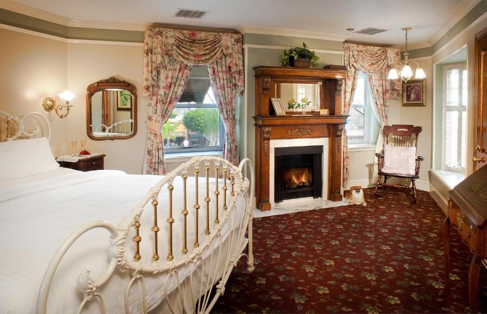 Double Room with Patio interior